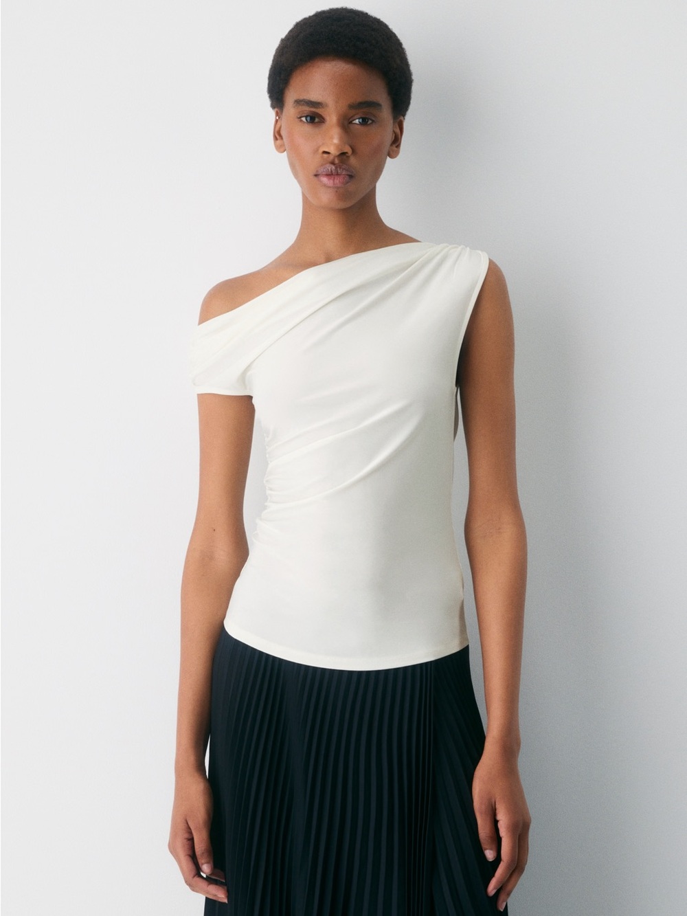 Aritzia Babaton Gallery Top